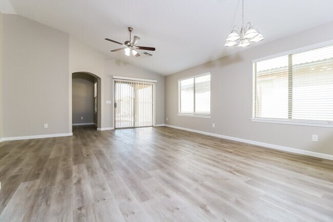 Photo - 24997 W Vista Norte St