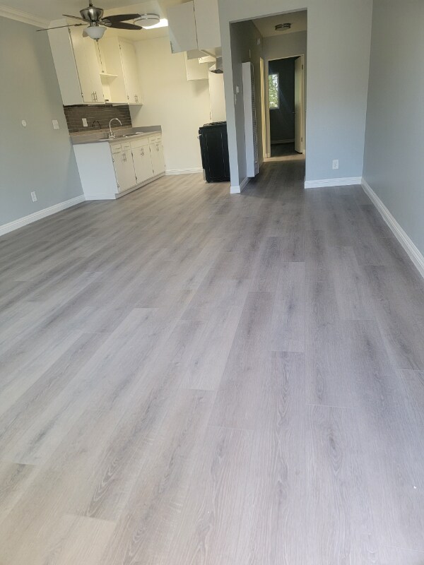 7749 Reseda Blvd Unidad 29
