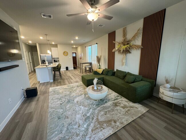 Photo - 5608 Madden Ln