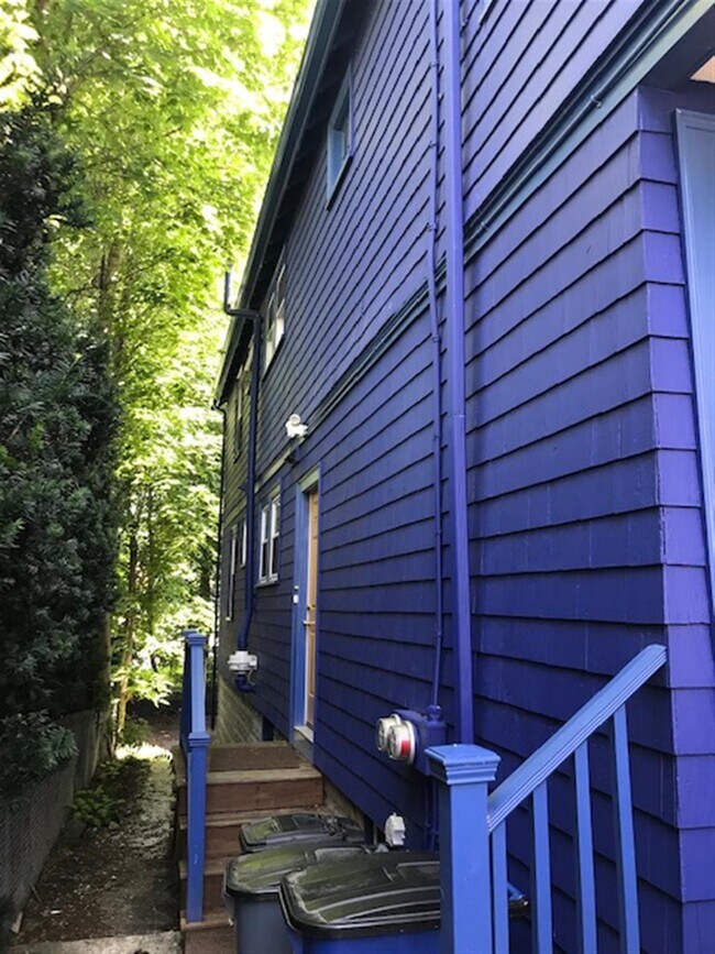 Photo - 25 Laurel St