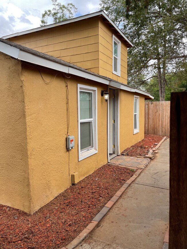 Photo - 3320 28th St Unidad Rear