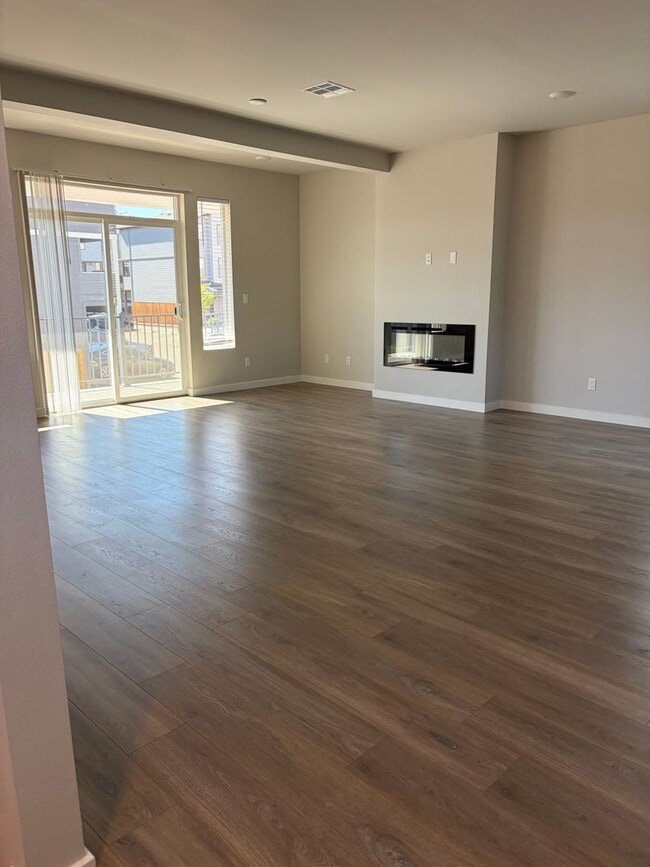 Photo - Newer Home in Crestview Crossing - Ideal Newberg location & a Neighborhood Park!