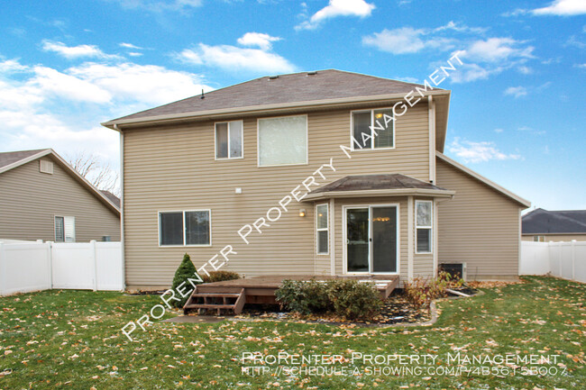 Photo - Spacious 4 Bed, 3.5 Bath Clinton Home