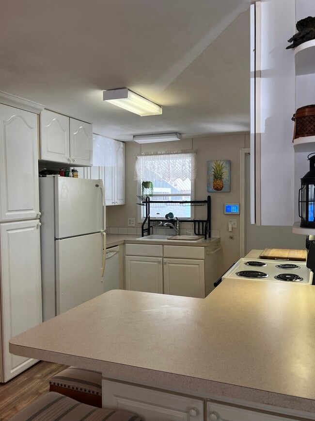 Photo - 8145 SE Wren Ave
