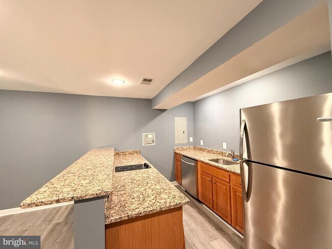 Photo - 10196 Breezeway Dr