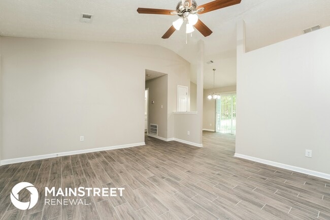 Photo - 2729 Maple Grove Dr