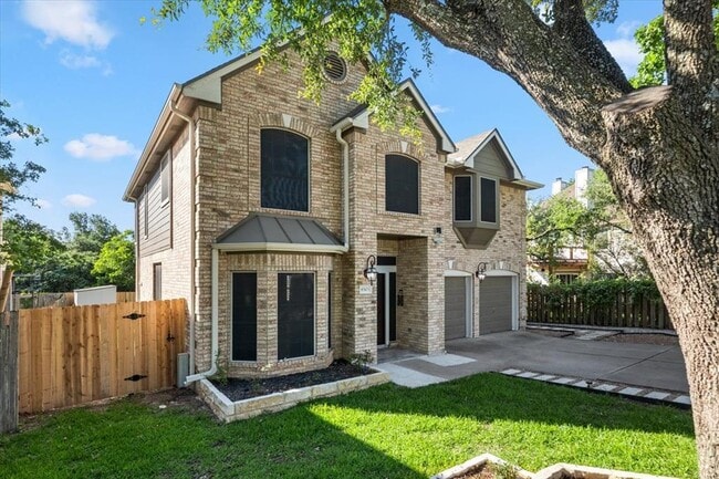 Building Photo - 8503 Delavan Ave