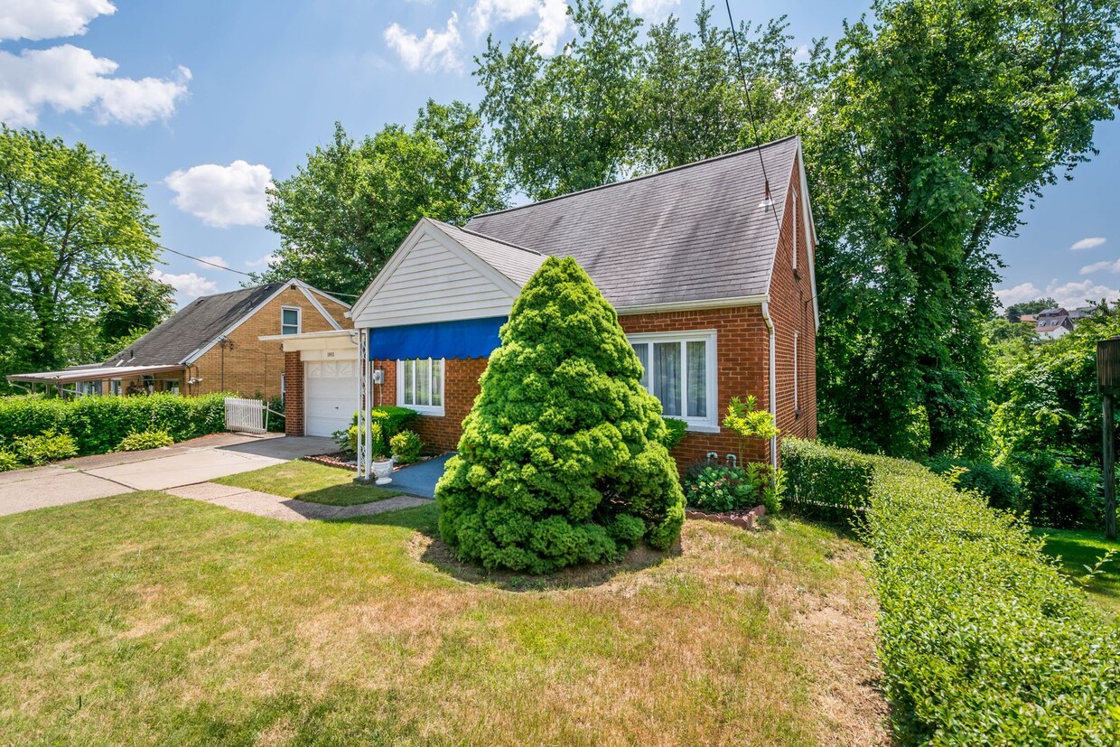AVAILABLE JULY 1!! GORGEOUS 2 BED / 2 BATH... - AVAILABLE JULY 1!! GORGEOUS 2 BED / 2 BATH...