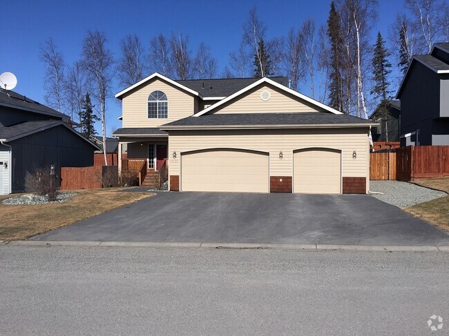 Building Photo - Beautiful 4 Bedroom Eagle River Home!