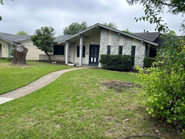 Photo - Interested in this home? You clearly have exceptional taste!