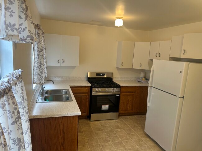 Photo - 14421 S Normandie Ave Apartments Unit B
