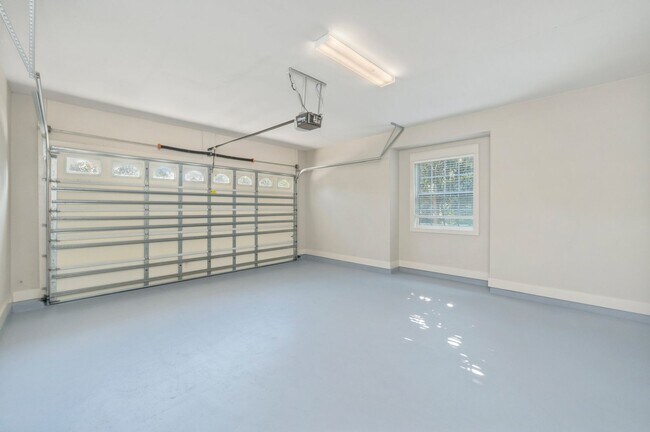 Photo - Gorgeous Regatta Bay Townhouse for RENT!!