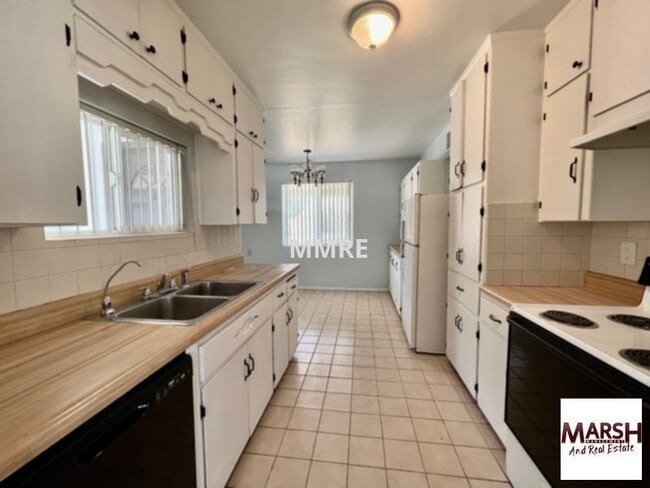 Photo - Great home with 3 bedrooms in Mesa!