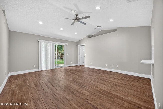 Photo - 11048 Stutz Ct