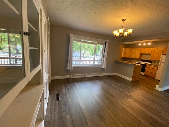 Photo - 711 E 200 N Unidad Apt A