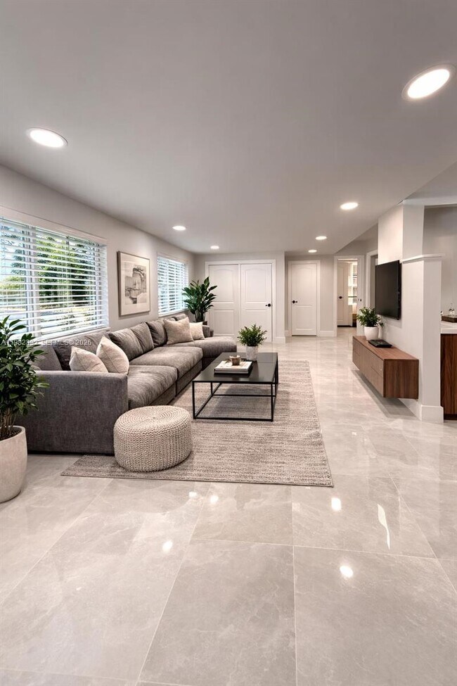 Photo - 916 NE 2nd St Unit D