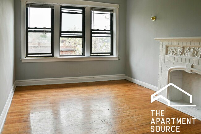 Photo - 2929 W McLean Ave Unidad 3