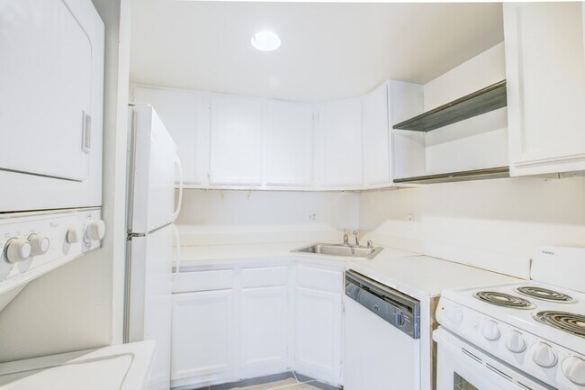 614 Elliott St NE Unit 2C