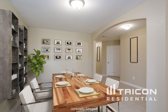 Photo - 821 Painted Bison Dr