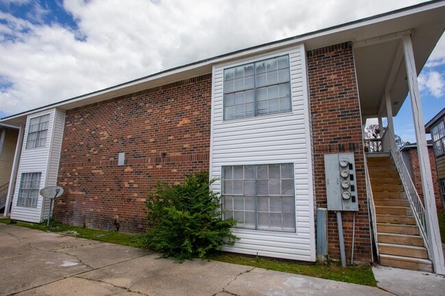 109 Limoges St