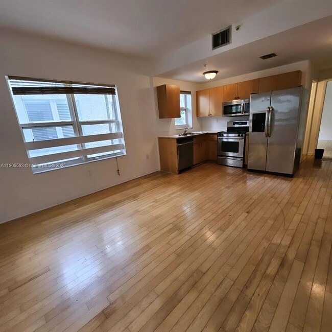 Photo - 1542 Drexel Ave Unidad 208