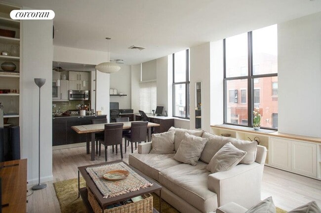 Photo - 88 Wyckoff St