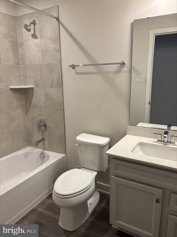 Photo - 2652 Tisbury Ln