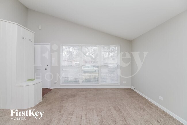 15138 Meadow Ln