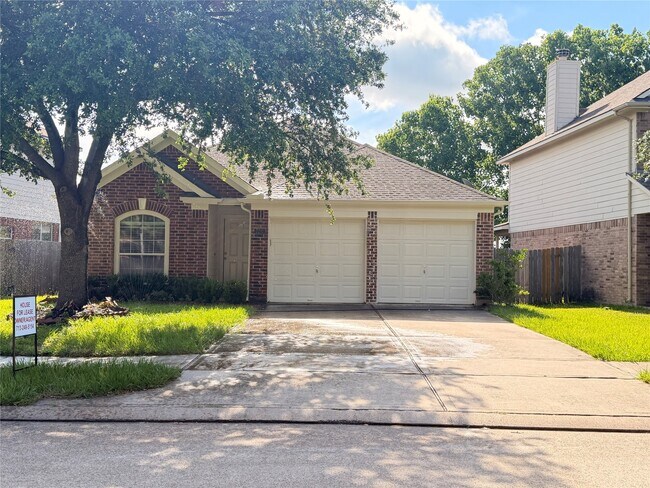 Building Photo - 2210 Thorn Berry Creek Ln