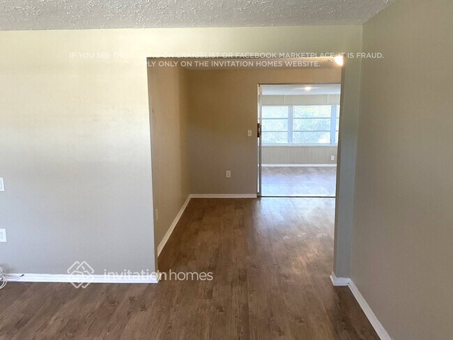 Photo - 2824 Seaspray St