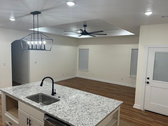 Photo - 7201 Texas Rd Unit B