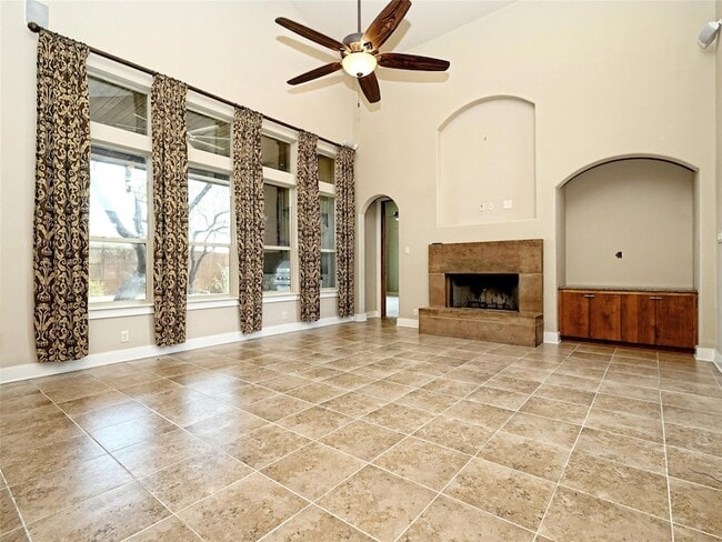 Photo - 3001 Noack Dr