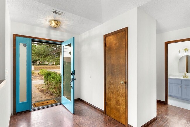 Photo - 21205 National Dr