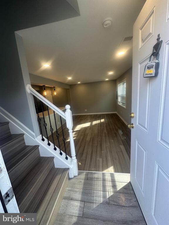 Photo - 9684 Hagel Cir