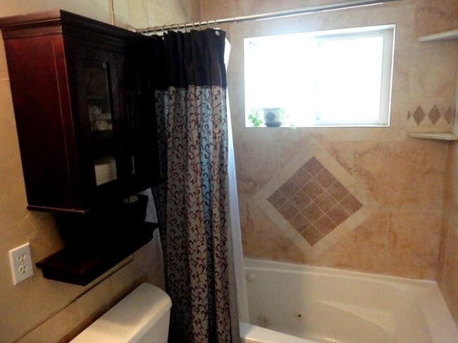 Photo - 280 Anderson Dr