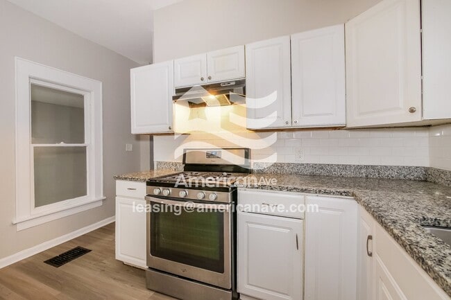 Photo - 115 N Topping Ave