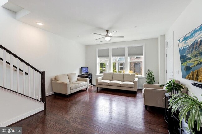 Photo - 13389 Launders St