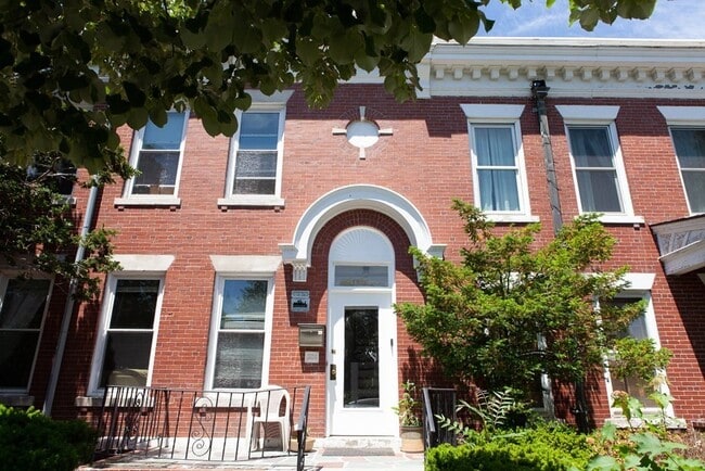 Building Photo - 1743 Commonwealth Ave Unit 1