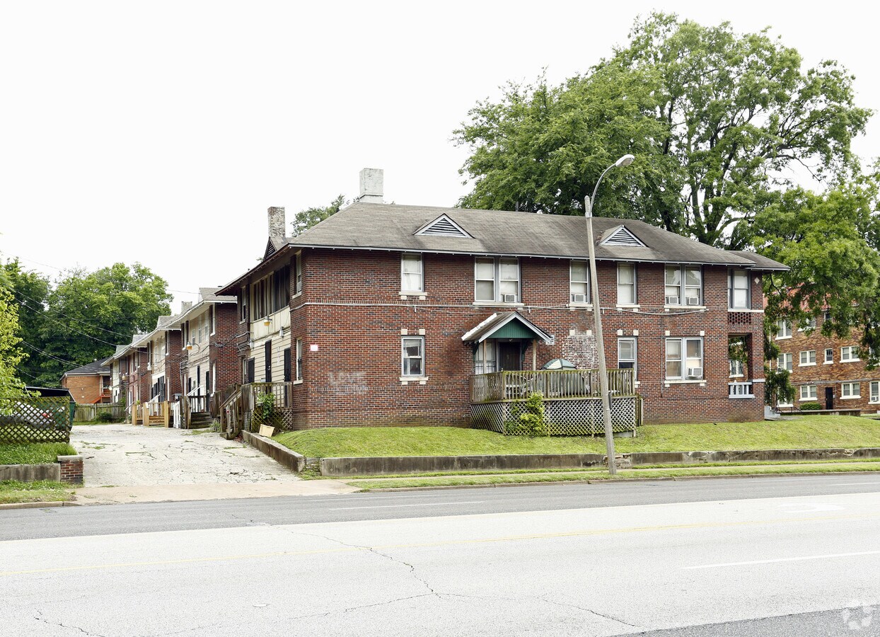 Photo - 162 Clark Pl