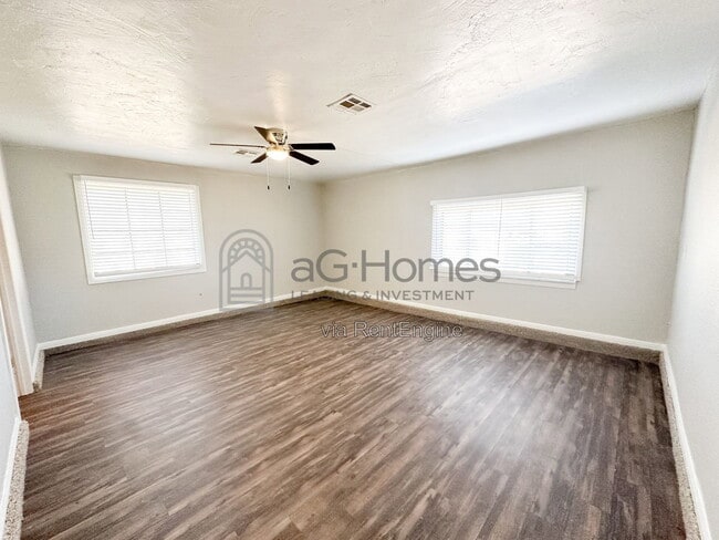 Photo - 1508 NE 44th St