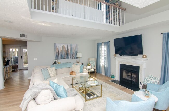 Photo - Stunner in Fieldstone Farms