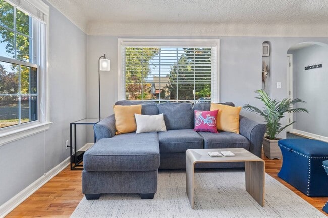 Photo - 1815 W Idaho St