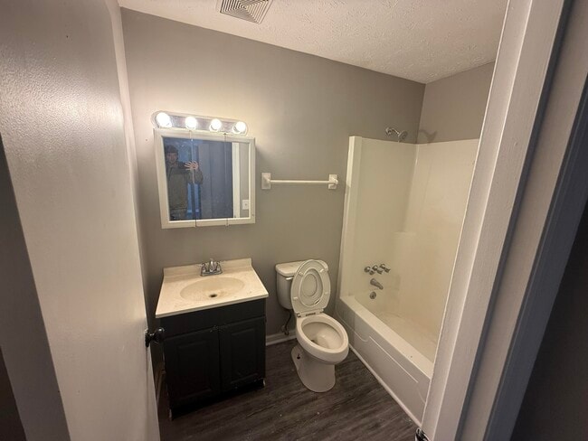 Photo - 309 Rebel Rd