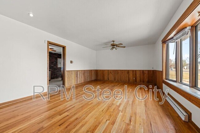 Photo - 1529 Alexander Cir