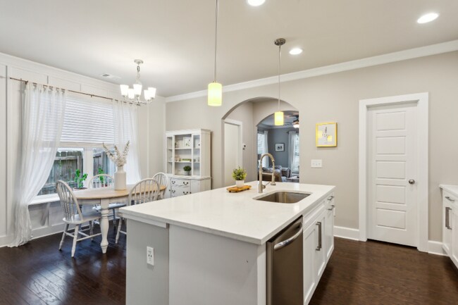 Photo - 2023 Yellow Finch Trl