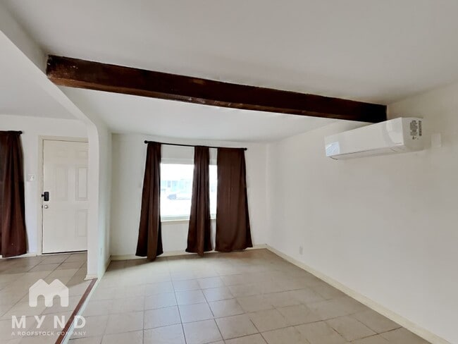 Photo - 215 Shady Rill