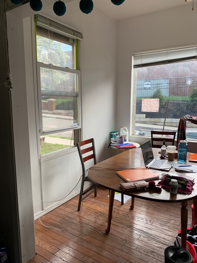 Photo - 308 S Neville St