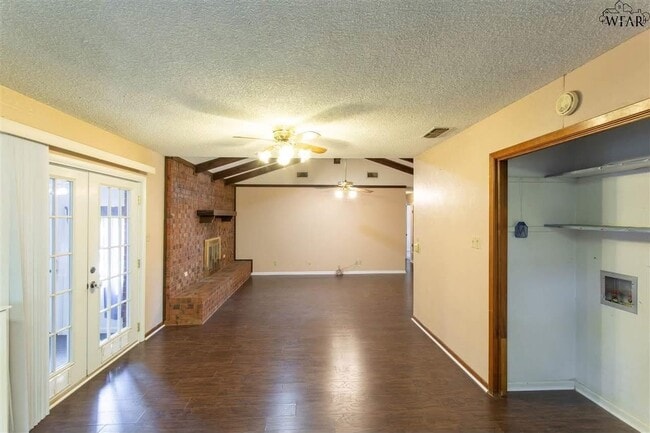 Photo - 8 Chanute Cir Unit A