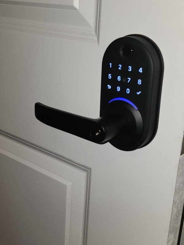 Photo - 369 E Tuscarawas Ave