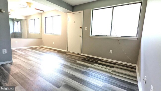 Photo - 1703 Fountain Rock Way Unit 1703-B